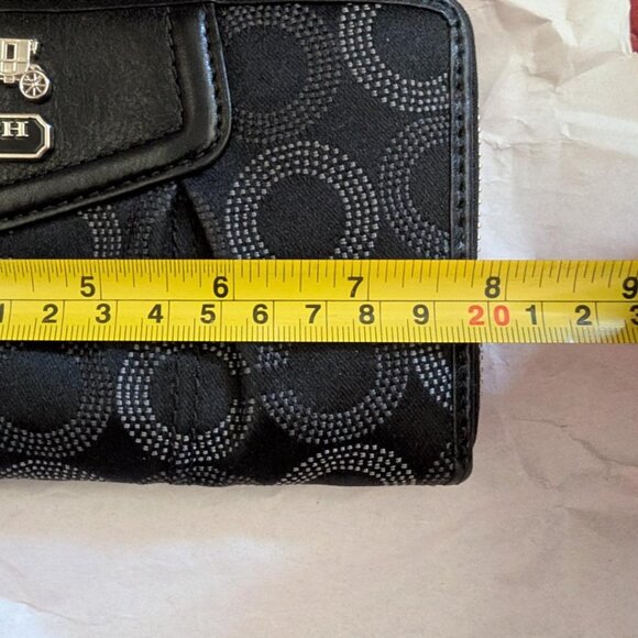 COACH Wallet Black Op Art Ashley Pleated Zip Around Clutch Wallet - Picture 10 of 12